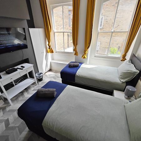 2 Bedroom 2 Bathroom Apartment In Old St - Shoreditch - Zone 1 London Exterior photo